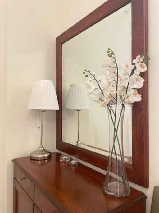 Crimson Suite: 1-Bedroom Apartment In Salonicco Esterno foto